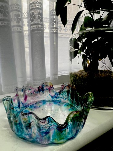 Handmade resin bowl plant - resin, bowl/