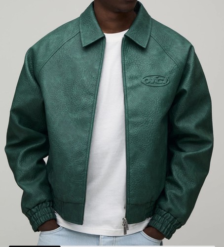Pretty forest green men - pretty,