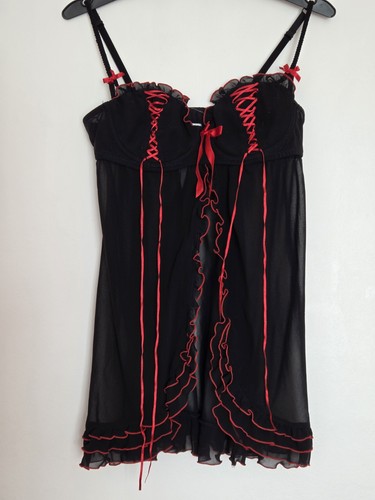 Black and red - h, m