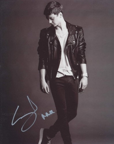 Conor maynard genuine signed - -,