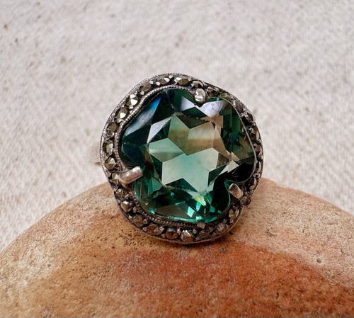 Antique green paste art deco - green,