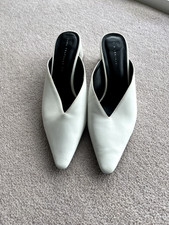 Zara Trafaluc pointed toe white mules size 5