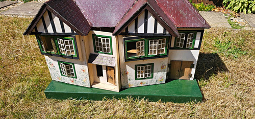 Tri ang tudor - wooden, doll's