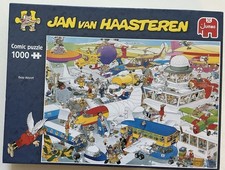J.V.H.-JUMBO 1000 piece jigsaw BUSY AIRPORT complete