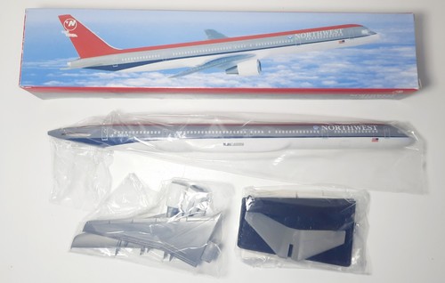 200 flight miniatures - 1:200,