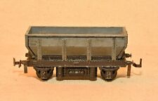 1 x Trix Twin tipping hopper wagon (p/n 666)-  MODERATE CONDITION - UNBOXED