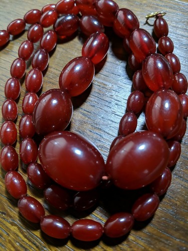Superb vintage cherry amber - vintage,