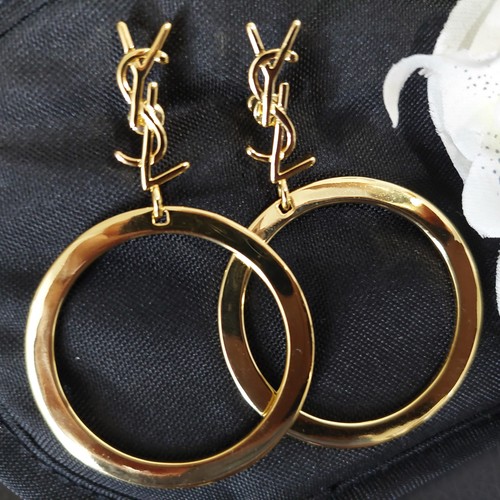 Auth yves saint laurent - yves,
