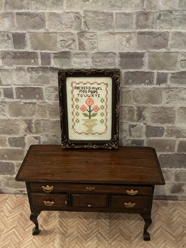 Dolls house scale - house,