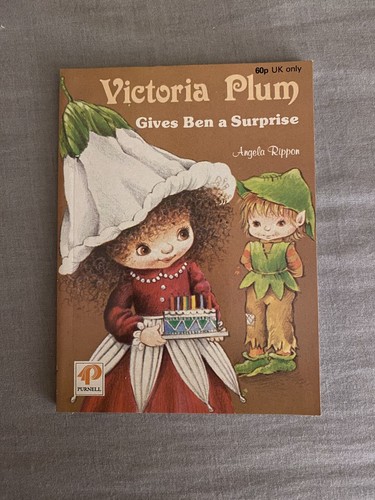 Vintage victoria plum book - plum,