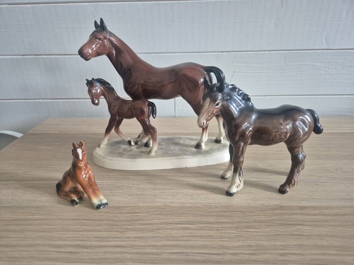 Vintage horse figurines lot - figurines,