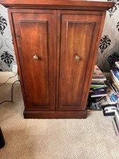 Mahogany DVD / CD Unit with