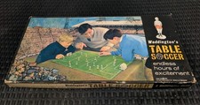 VINTAGE 1965 WADDINGTONS TABLE SOCCER GAME / 23 MEN / REFS / BOXED