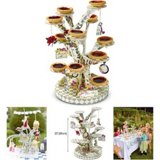 Alice's Wonderland Cupcake