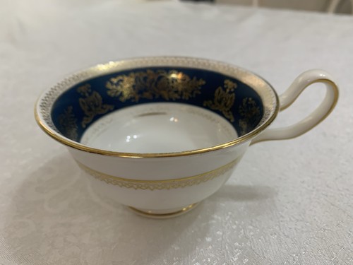 Wedgwood columbia blue gold - blue,