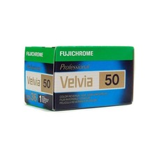 1x Roll FUJI VELVIA 50 35mm/36