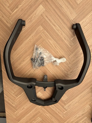 Triumph 850 900 rear grab - grab, rail