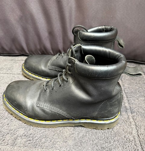 Martens airwair hole - dr,