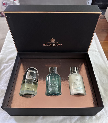 Molton brown box - -, edt