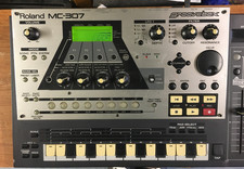 Roland MC-307 Groovebox Synth