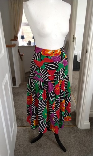 Louis feraud skirt size - feraud,