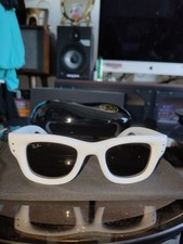 Ray-Ban Wayfarer White Puffer