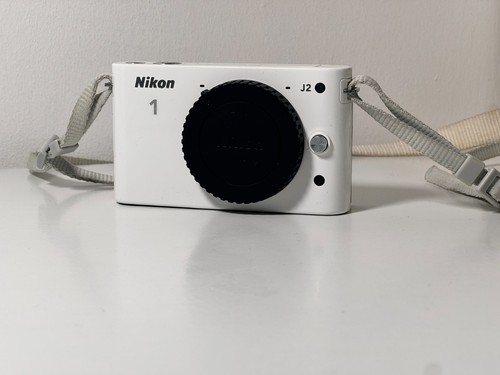 Nikon megapixel white - 10,