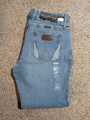 Nwt wrangler ladies retro - retro, mae