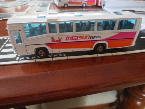 Corgi 793 plaxton coach - 793,
