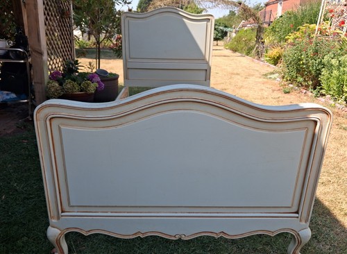 Vintage single bed frame - vintage,