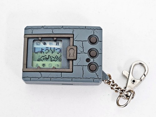 Bandai 1997 digimon grey - bandai,