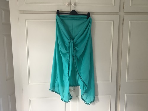 Beach sarong in vivid - beach,