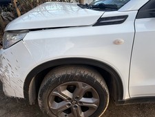 2017 SUZUKI VITARA Left side