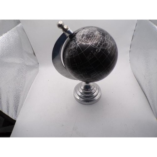 Decorative desktop globe world - desktop,