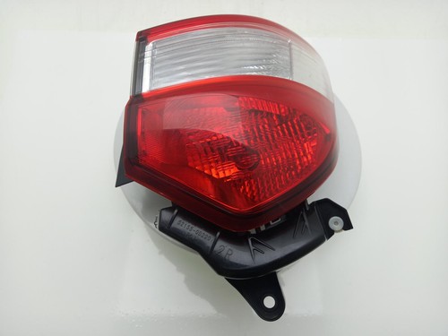 Toyota yaris tail light - toyota,