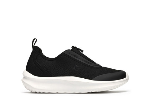 Nwt women clarks black - nwt,