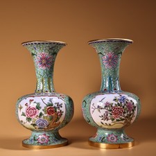 Pair of Qing Dynasty Qianlong