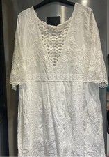 APRICOT WHITE HEAVILY
