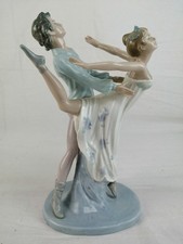 Nao By Lladro Figurine Wonderful Ballet Dancers Daisa 1983 18 inch Tall