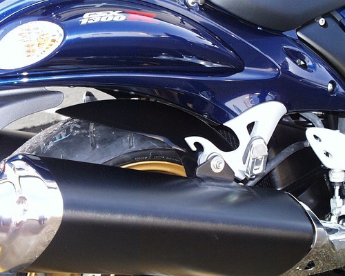 Suzuki gsx1300r hayabusa - suzuki,