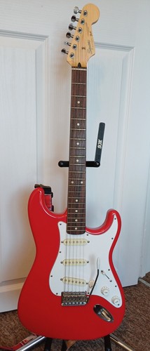 Fender squier stratocaster - squier,
