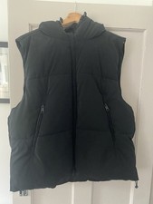 Zara Mans Black Sleeveless Jacket, Size XL “ it’s getting cold”