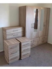 Oak Effect Bedroom Set –
