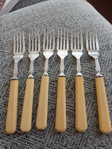 Fish knifes and - 6,