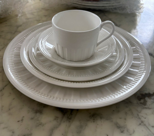 Wedgwood colosseum bone china - colosseum,