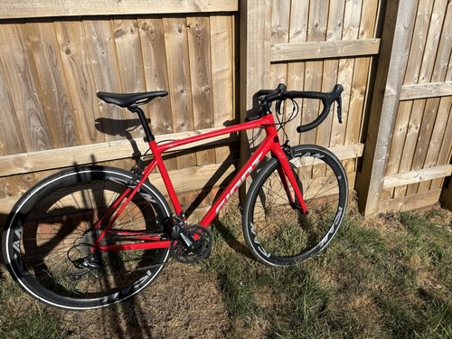 Giant contend road bike size - road,