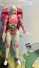 Transformers Takara Tomy Masterpiece MP-51 Arcee