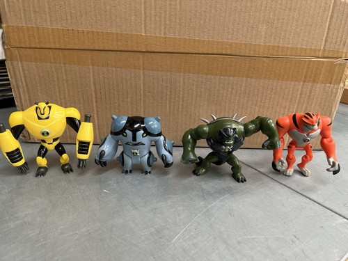 Bandai ben 10 ultimate - bandai,