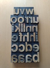 WOODEN Letterpress lower case PRINTING BLOCKS 4.2cm High.  made by DELITTLE