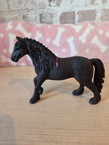 Schleich friesian mare 73527 - mare, d-73527
